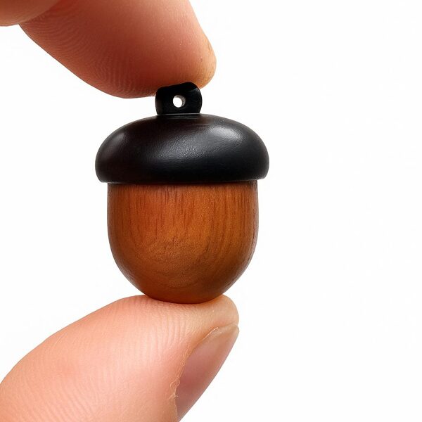 Koka zīle ar skrūvējamu vāciņu.